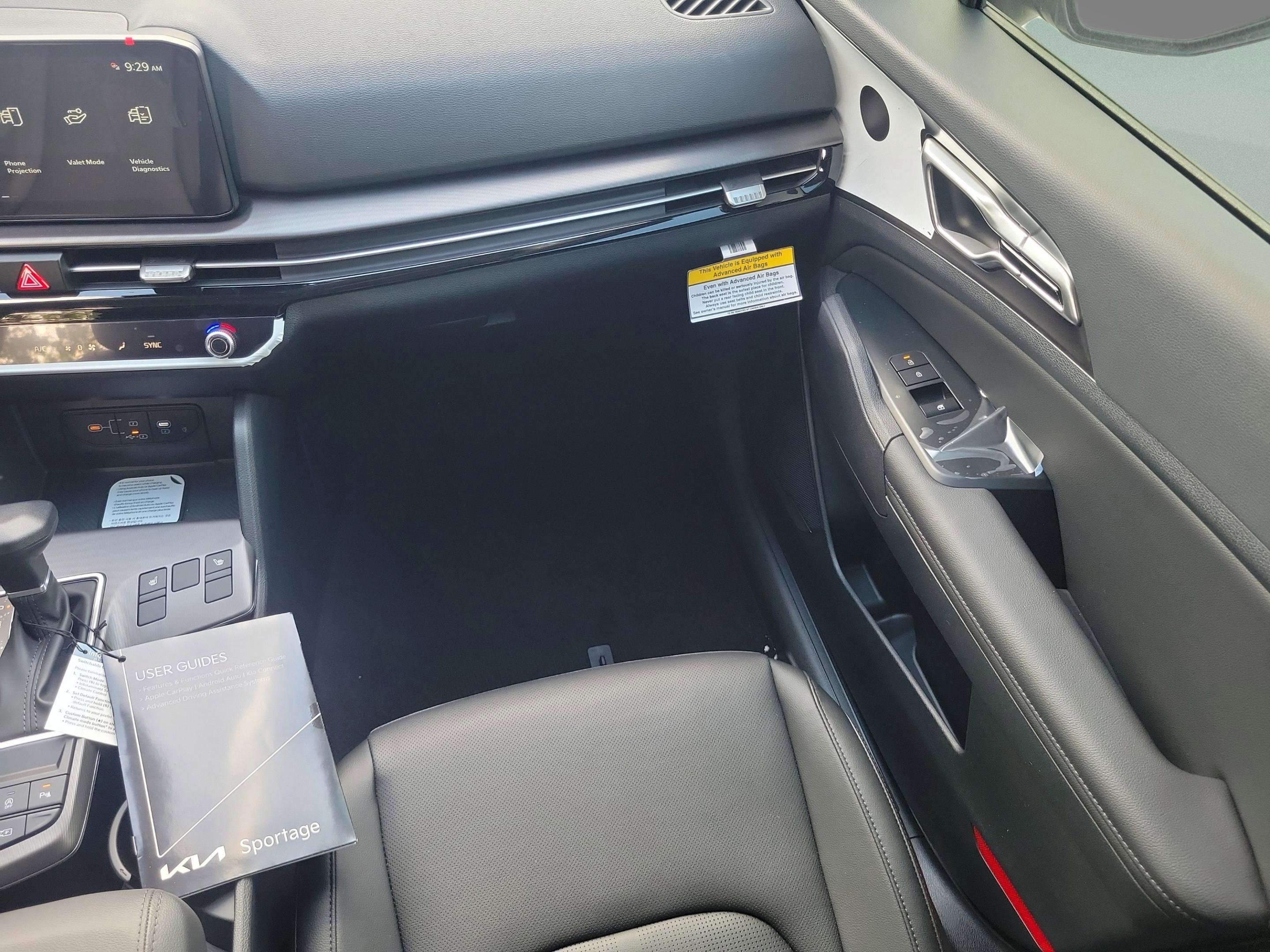 New 2026 Kia Sportage EX w/ EX Panorama Roof Package image 11