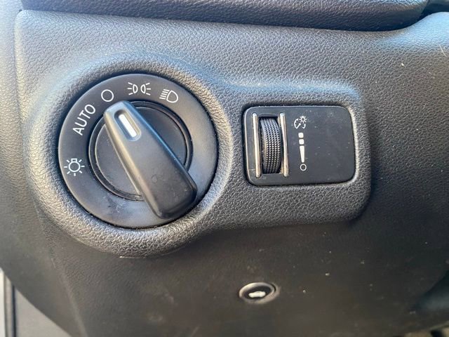 Used 2015 Dodge Dart SXT image 15