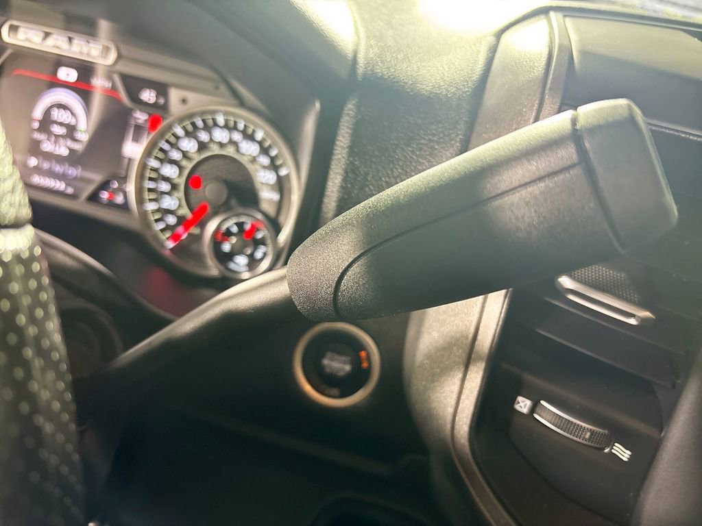 Used 2022 RAM 3500 Tradesman image 16