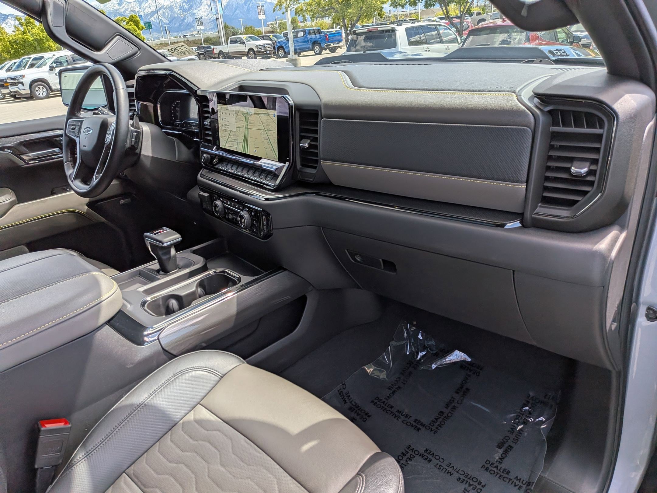 Used 2023 Chevrolet Silverado 1500 ZR2 w/ Technology Package AWD/4WD image 31