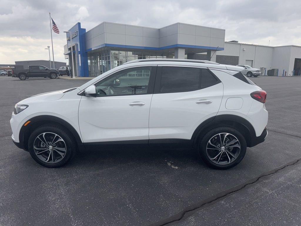 Used 2023 Buick Encore GX Select AWD/4WD image 7