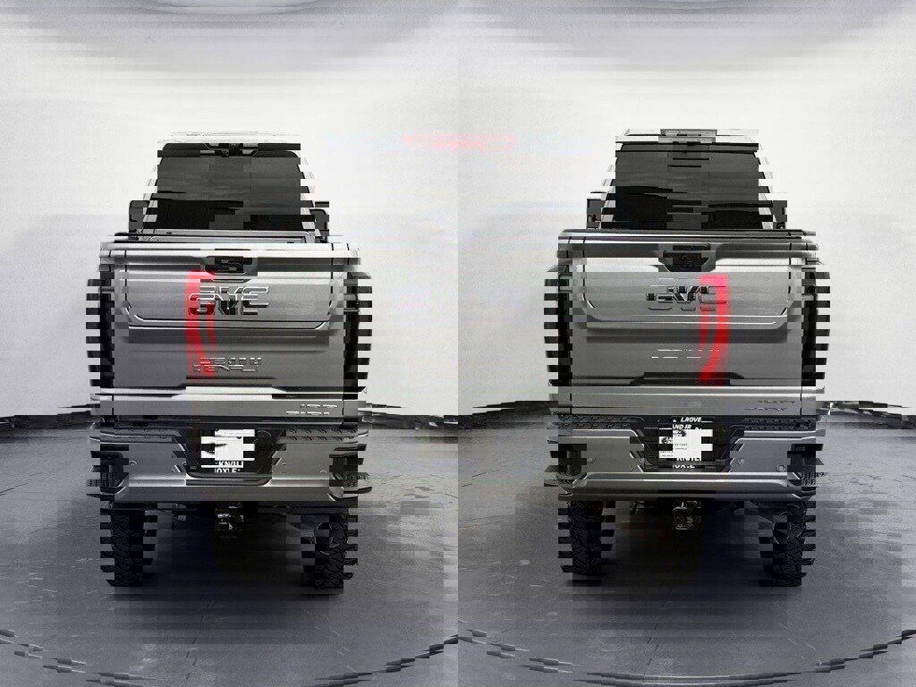 Used 2025 GMC Sierra 2500 Denali Ultimate image 7