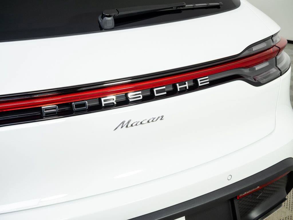 New 2026 Porsche Macan AWD/4WD image 37