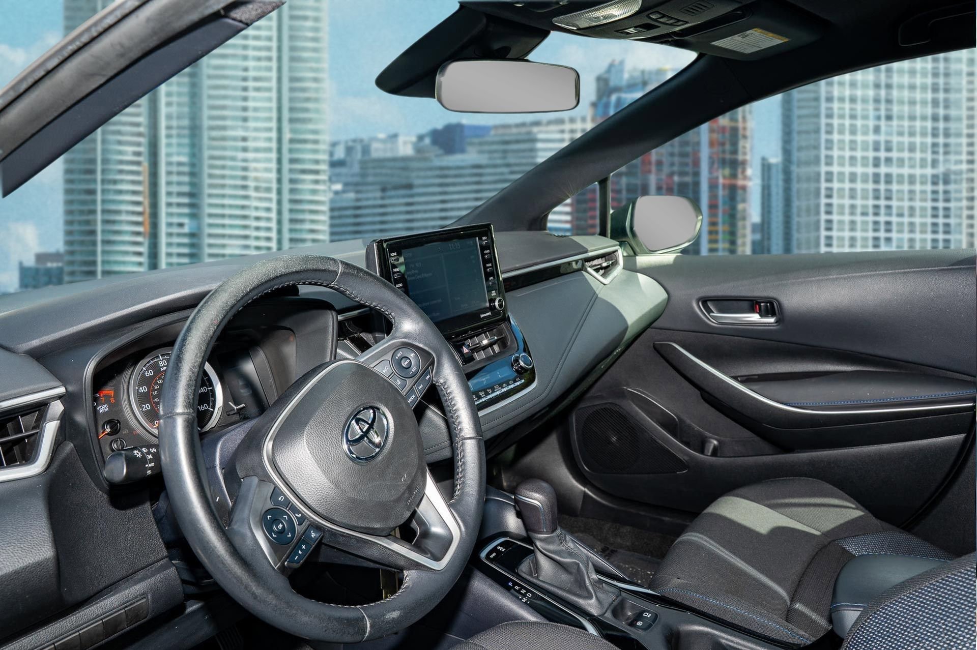 Used 2022 Toyota Corolla SE image 9