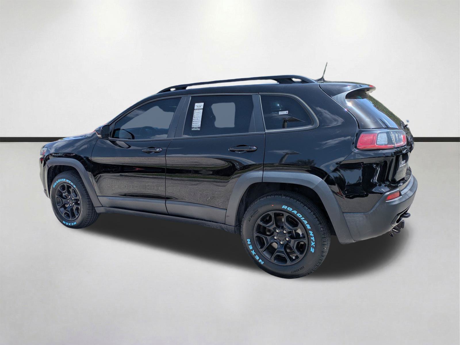 Used 2022 Jeep Cherokee Latitude w/ Sun & Sound Group AWD/4WD image 7