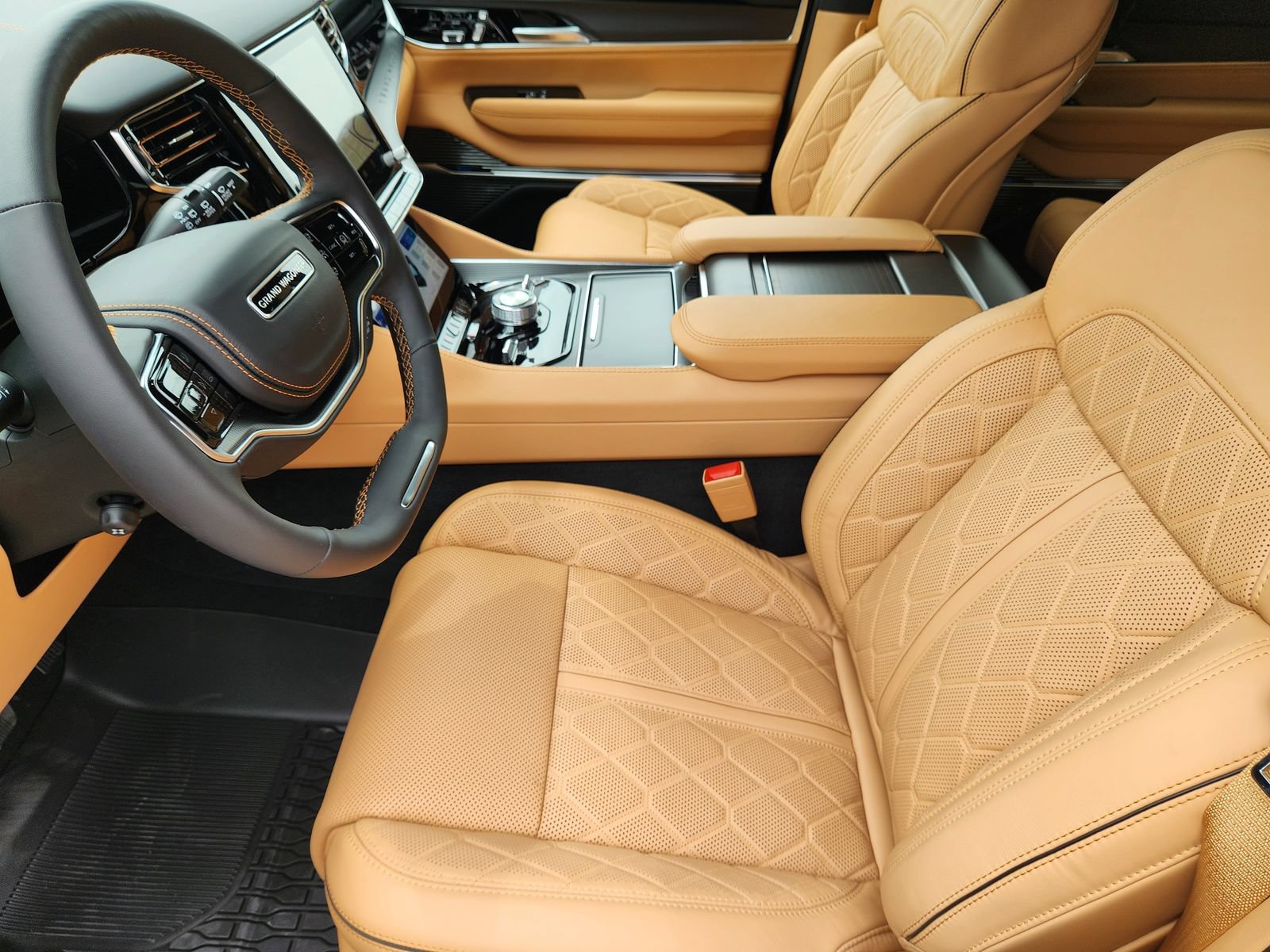 New 2026 Jeep Grand Wagoneer Summit AWD/4WD image 13