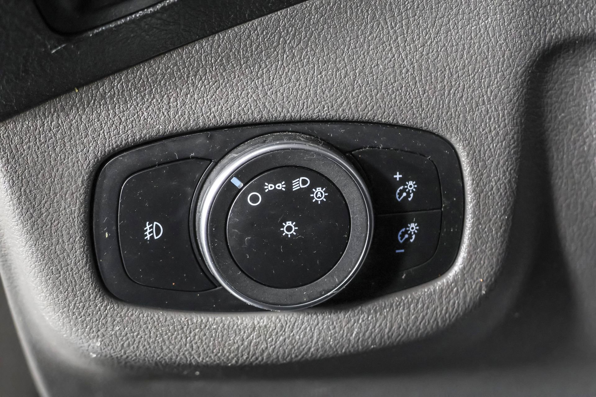 Used 2022 Ford Transit Connect XLT image 23