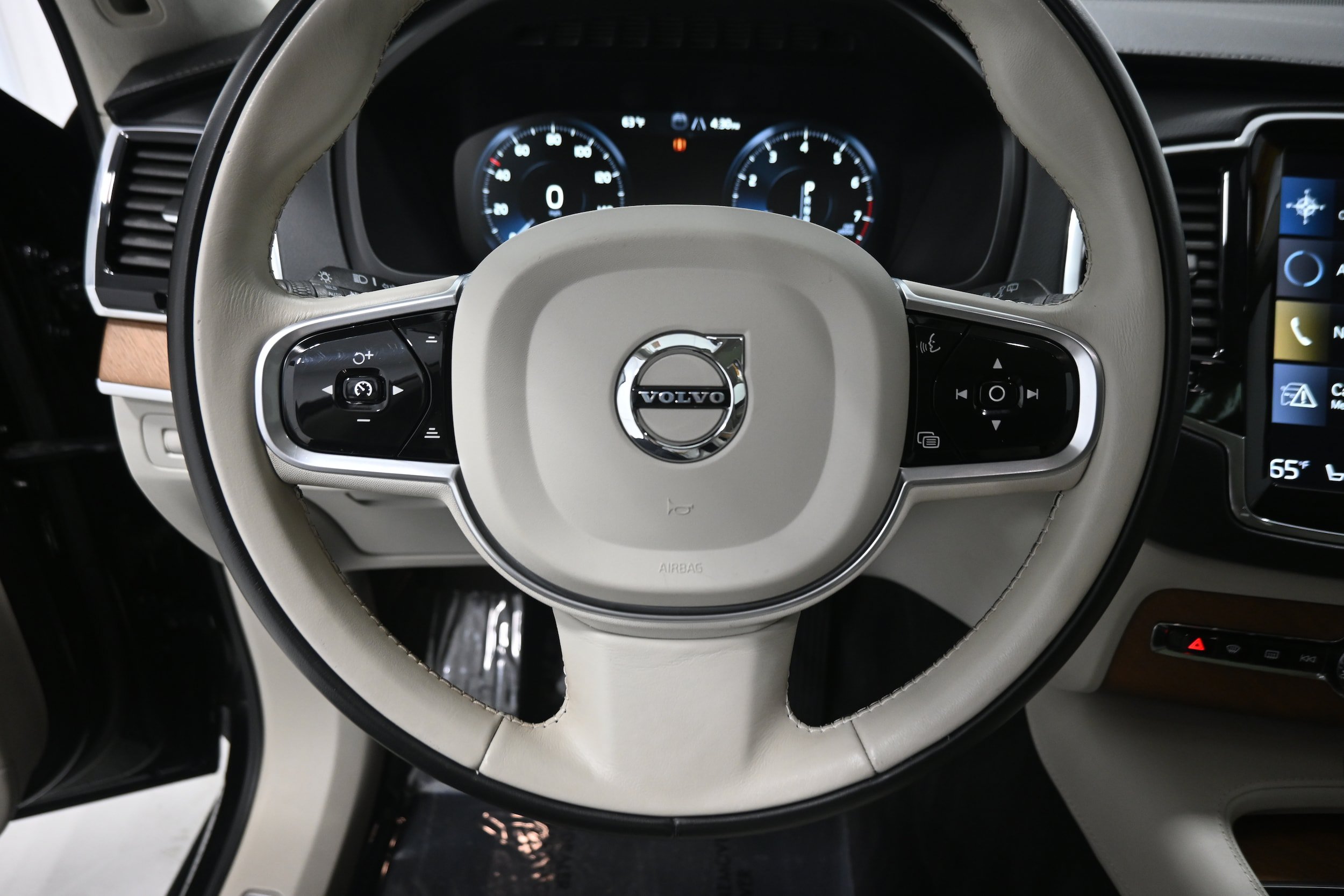 Used 2019 Volvo XC90 T6 Inscription w/ Luxury Package AWD/4WD image 6