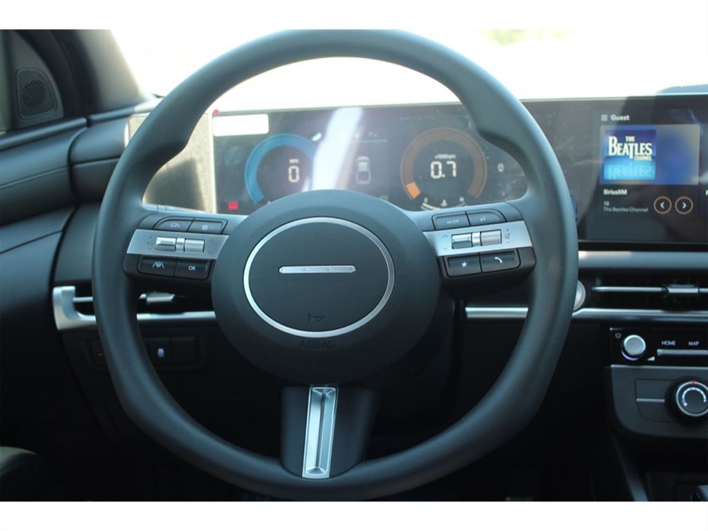 Used 2025 Hyundai Santa Cruz SE image 24