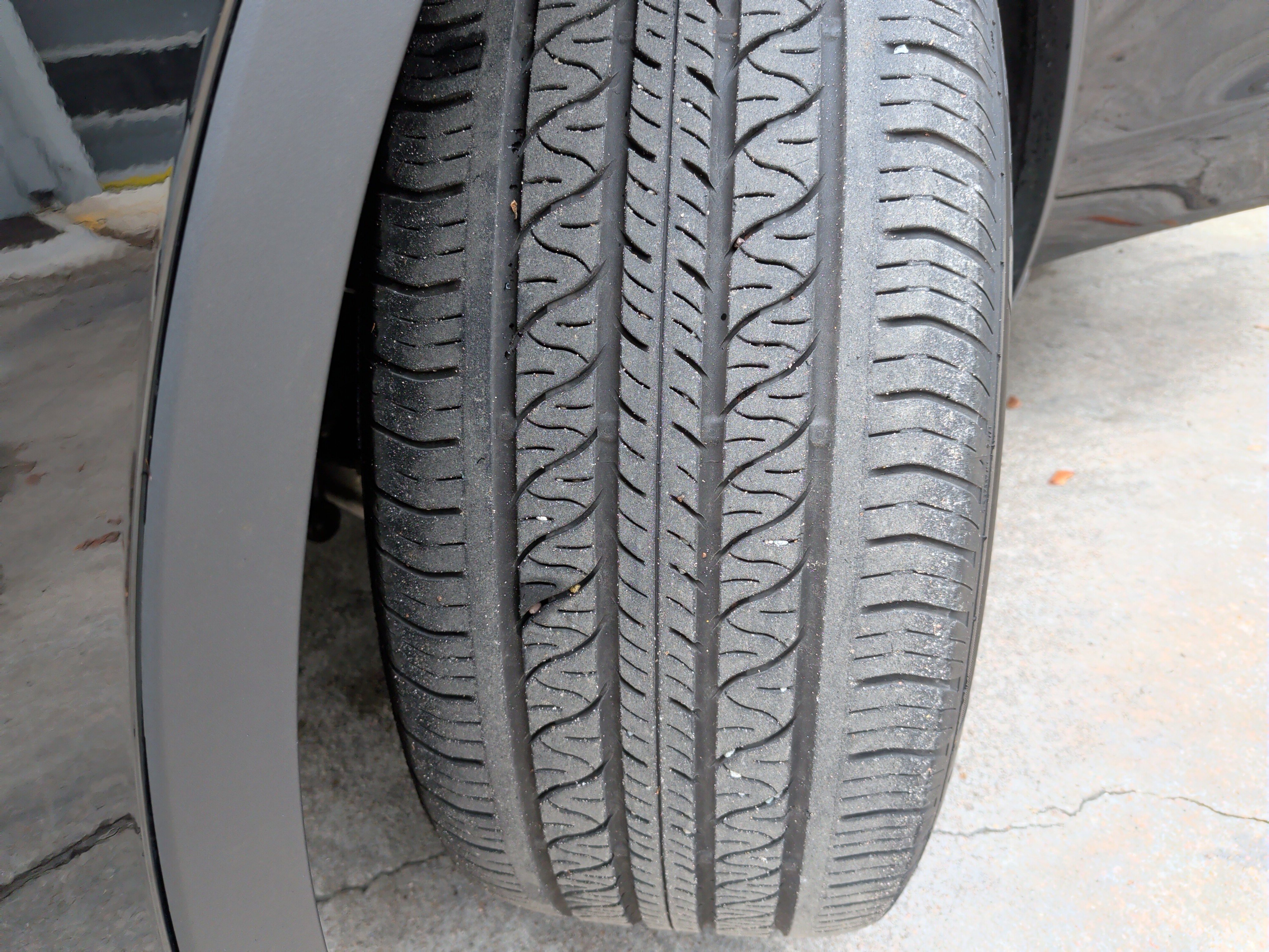 Used 2025 Tesla Model Y Long Range image 12