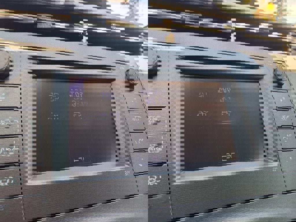 Used 2015 Toyota Prius Two FWD image 5