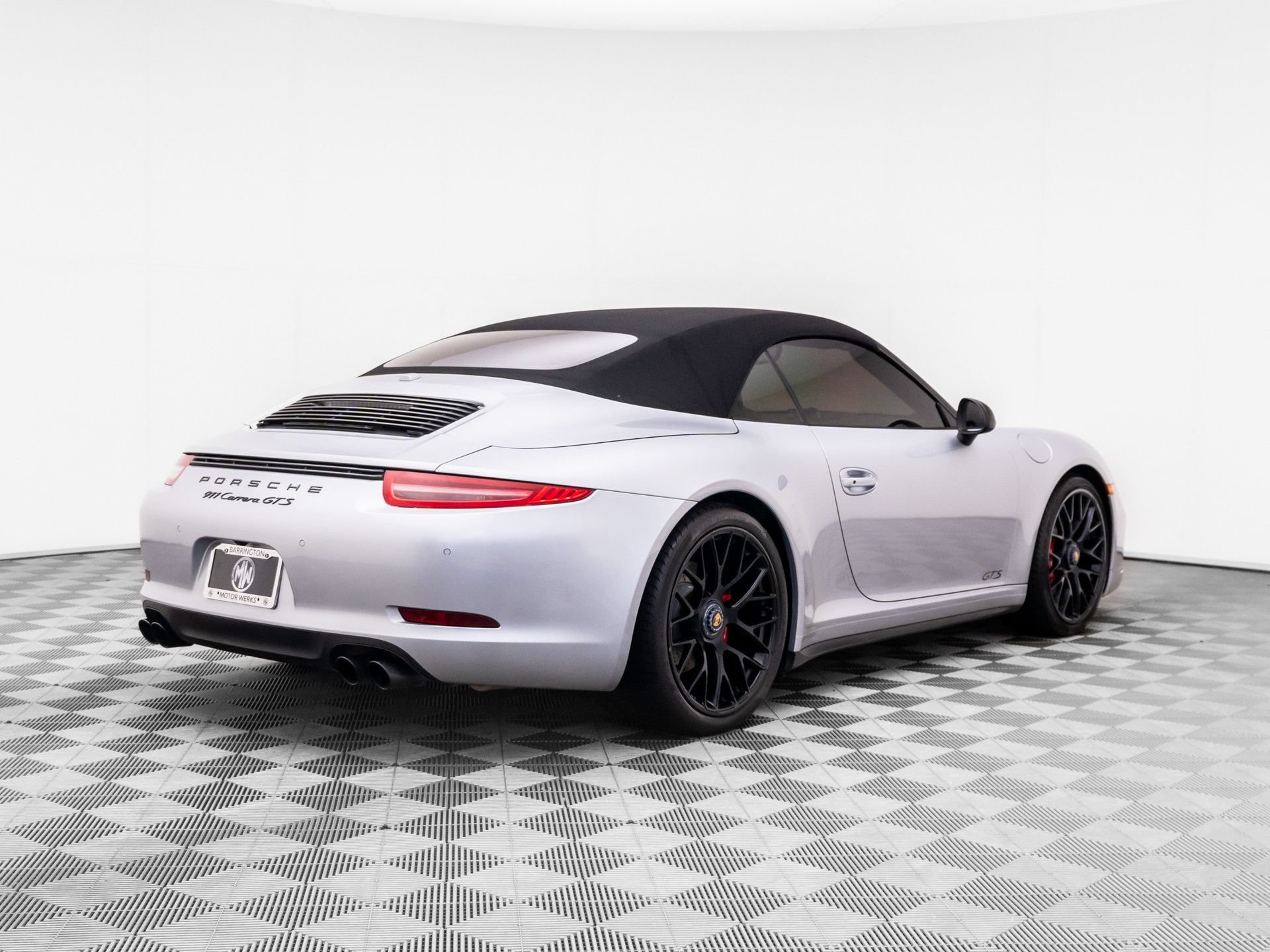 Used 2015 Porsche 911 Carrera GTS RWD image 8