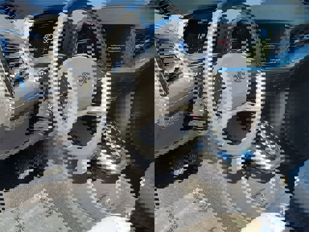 New 2026 Audi Q4 e-tron Premium Plus image 2