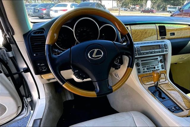 Used 2005 Lexus SC 430 Convertible image 8