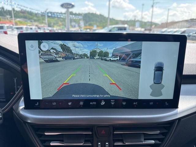 New 2025 Ford Escape SE w/ Class II Trailer Tow Package image 21