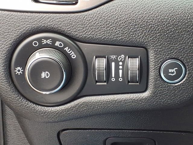 Used 2020 Jeep Cherokee Limited image 15