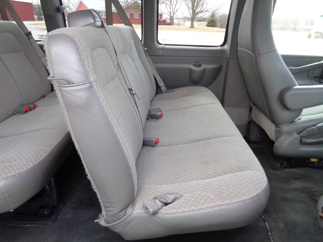 Used 2018 GMC Savana 3500 LT w/ LT Preferred Equipment Group image 34