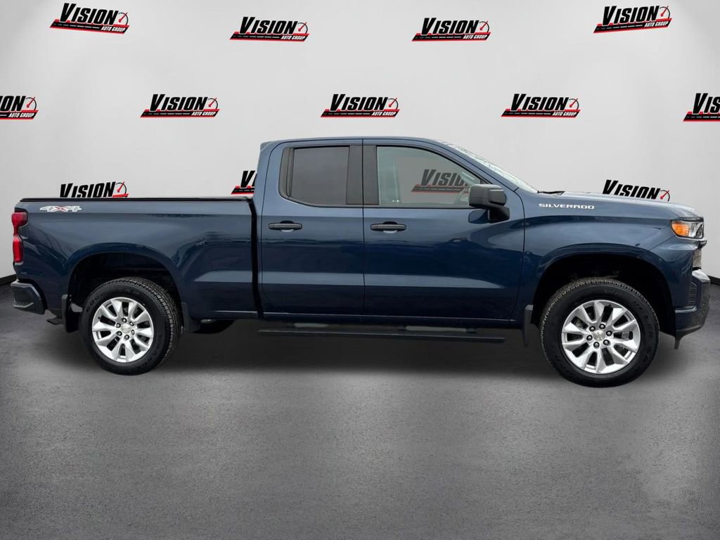 Used 2021 Chevrolet Silverado 1500 Custom image 4