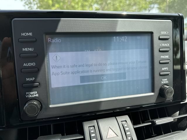 Used 2019 Toyota RAV4 XLE Premium FWD image 18