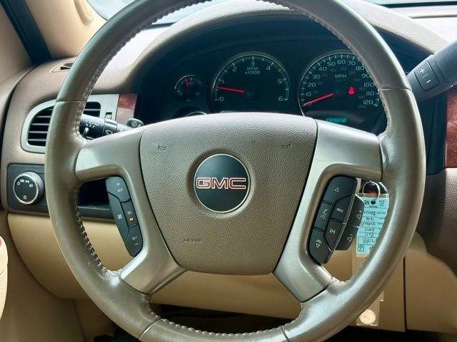 Used 2011 GMC Yukon XL SLT RWD image 20