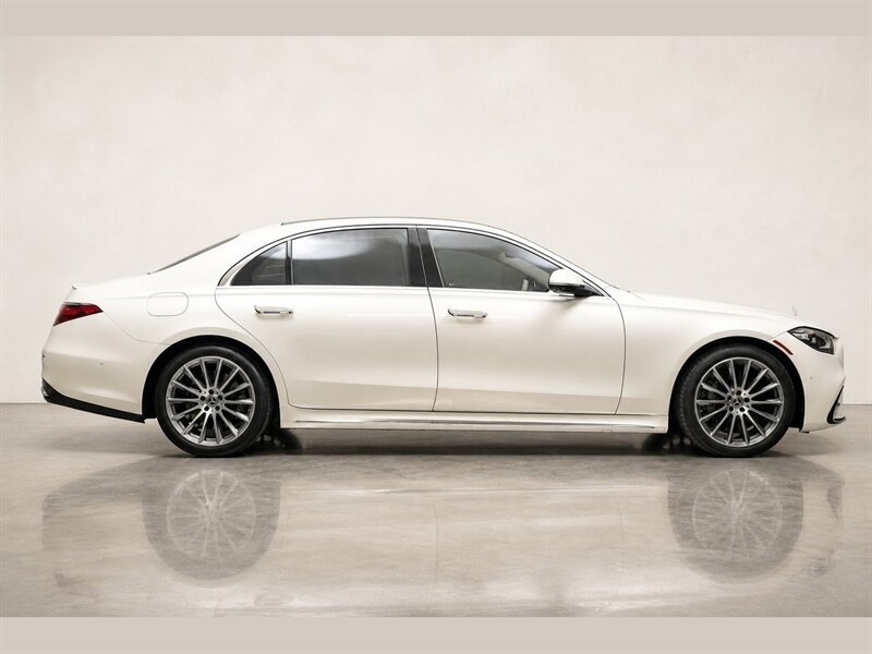 Used 2023 Mercedes-Benz S 500 4MATIC image 3
