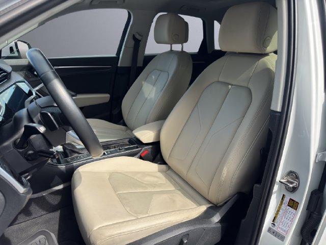 Used 2021 Audi Q3 2.0T Premium Plus w/ Premium Plus Package AWD/4WD image 14