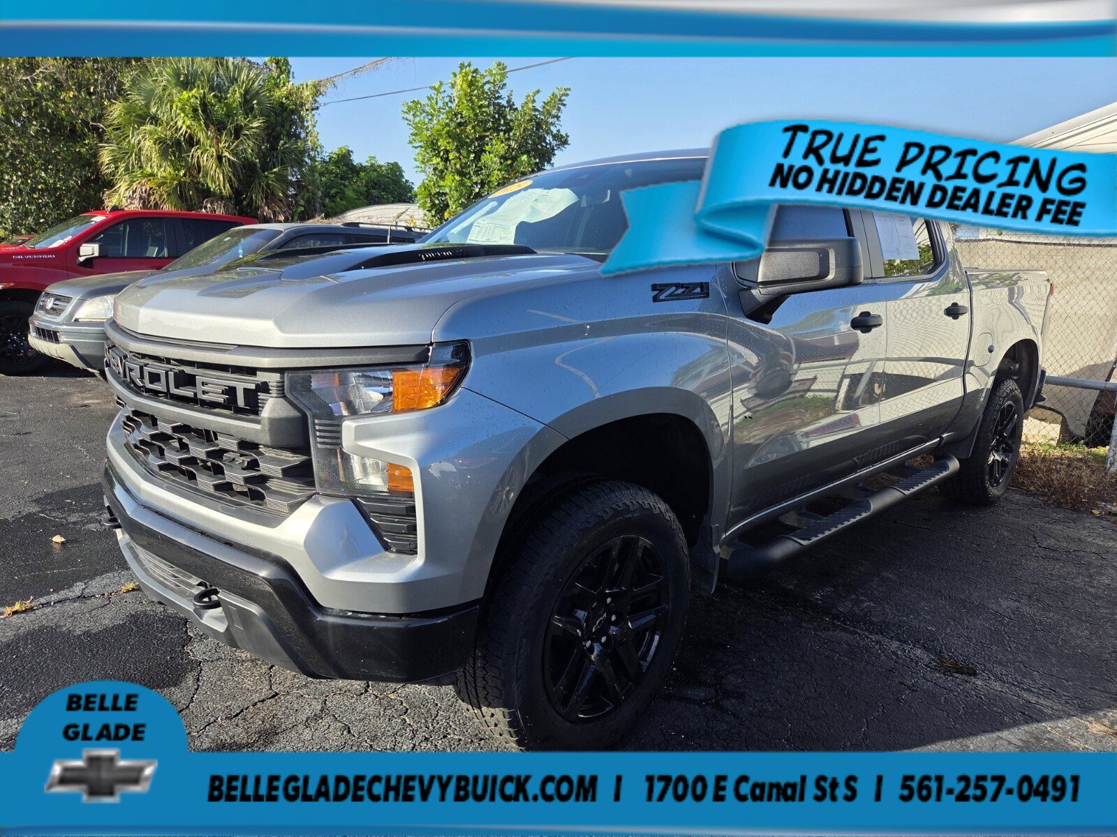 Used 2025 Chevrolet Silverado 1500 Custom Trail Boss w/ Turbomax Blackout Package AWD/4WD image 1