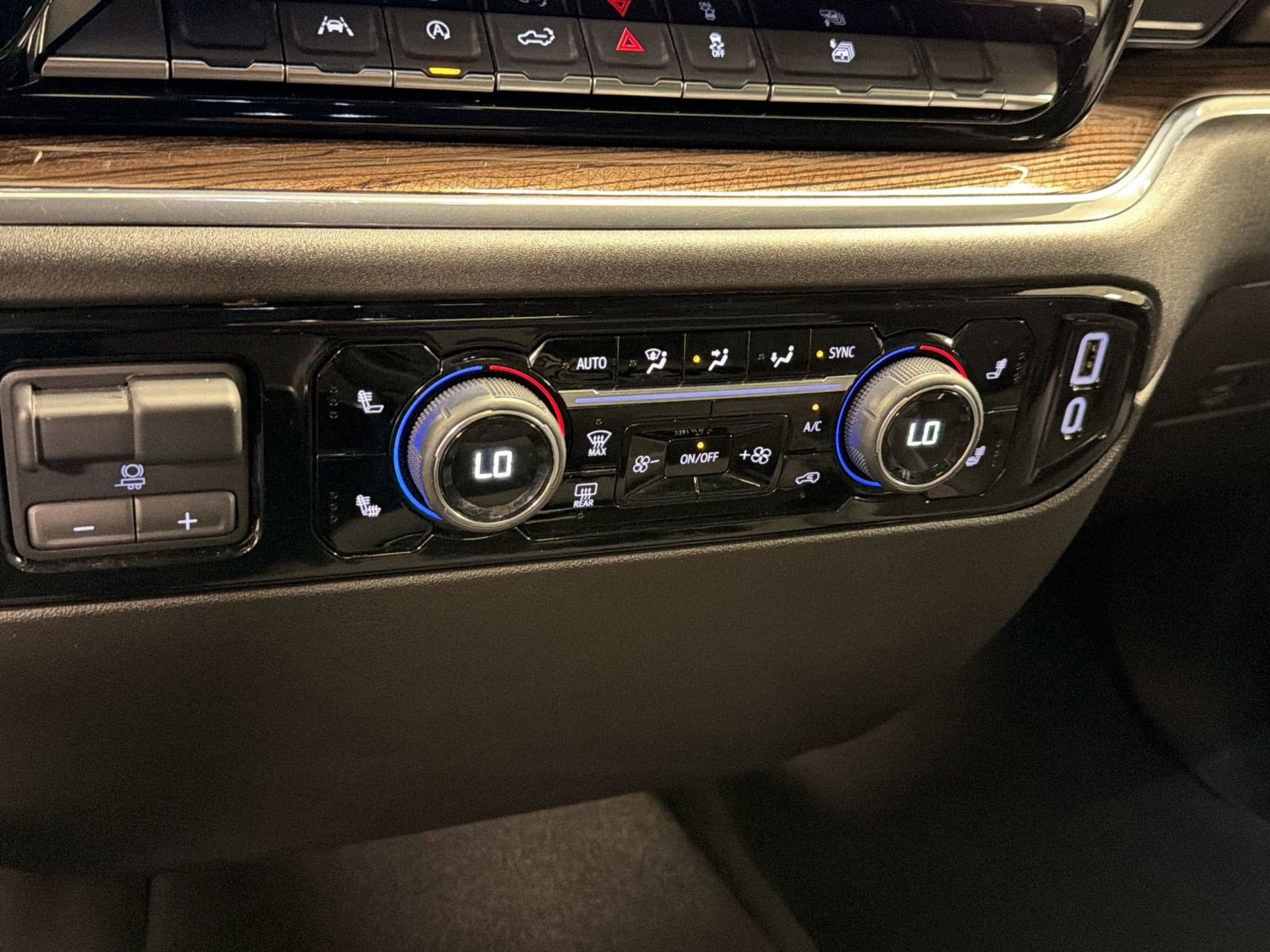 Certified 2025 Chevrolet Silverado 1500 LT image 16