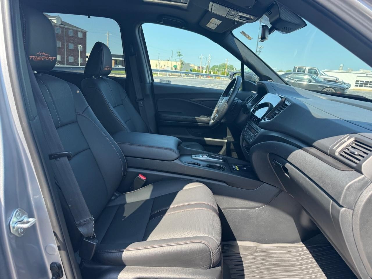 Certified 2024 Honda Passport TrailSport image 18