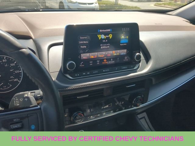 Used 2023 Nissan Rogue SV w/ SV Premium B Package image 34