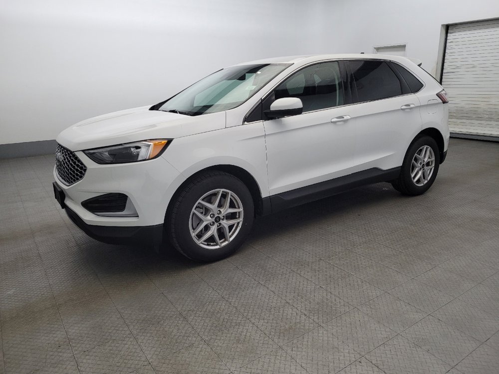 Used 2024 Ford Edge SEL image 2