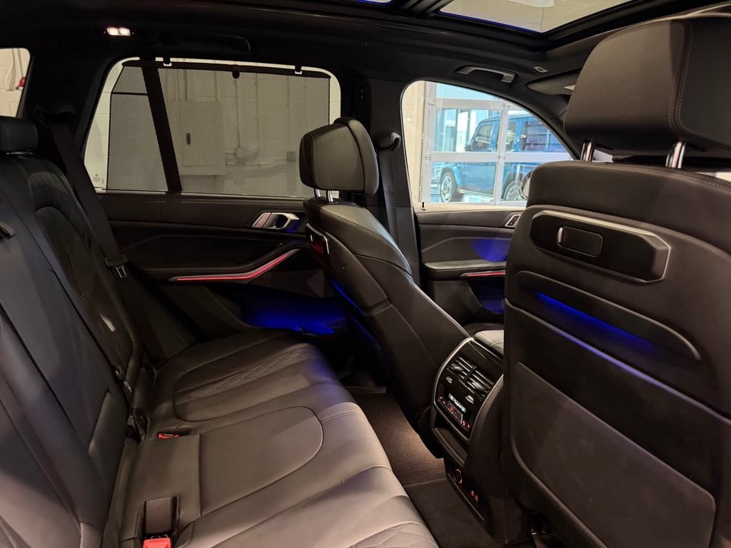 Used 2024 BMW X5 M60i AWD/4WD image 48