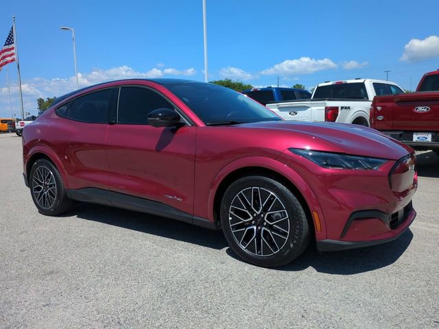 Used 2025 Ford Mustang Mach-E Premium AWD/4WD video 2