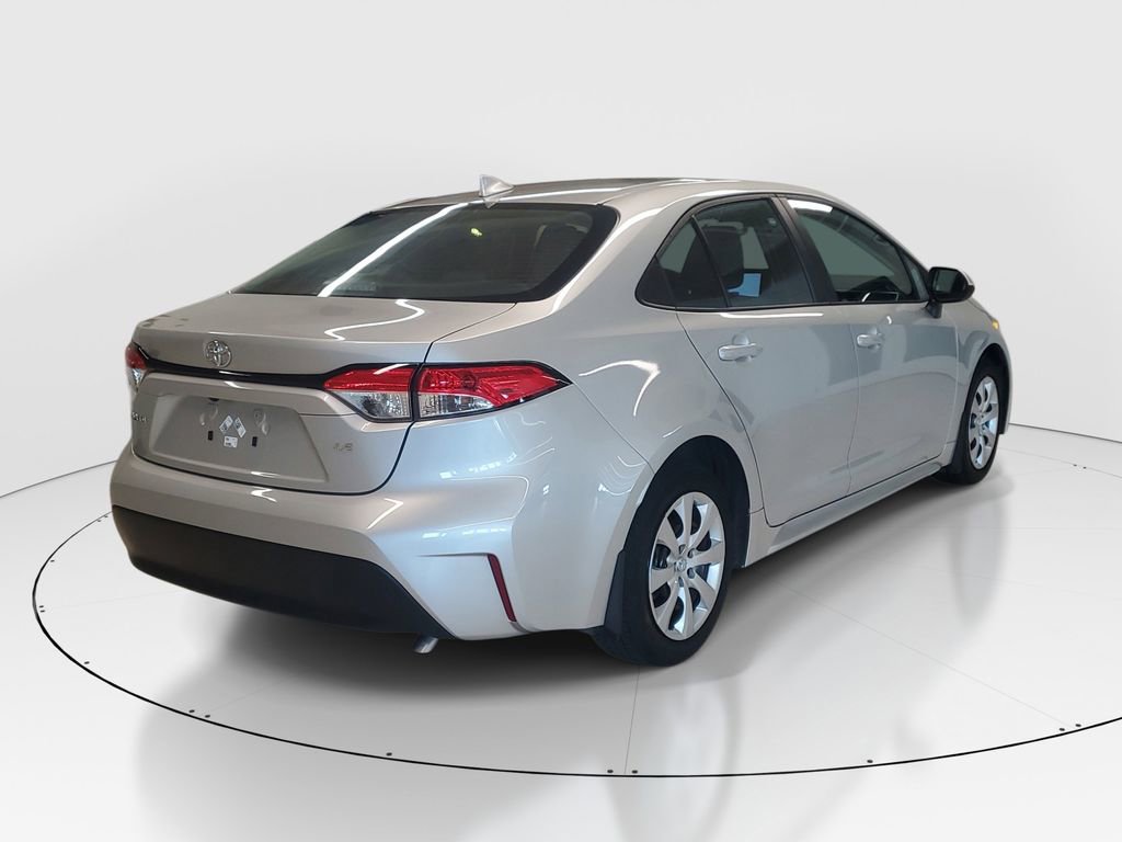 Used 2024 Toyota Corolla LE image 7