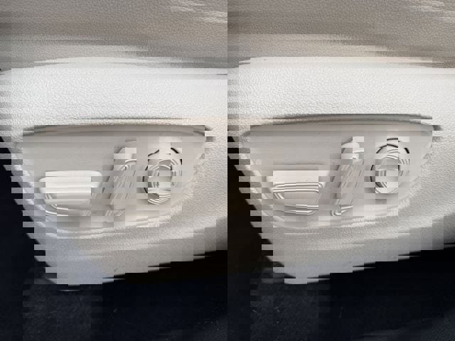 Used 2023 Toyota Highlander XLE image 27