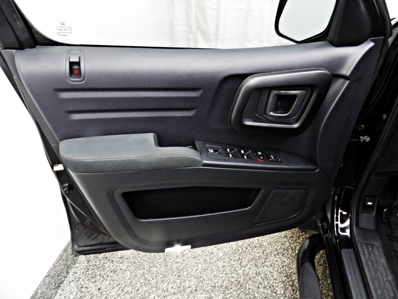 Used 2014 Honda Ridgeline Sport image 7
