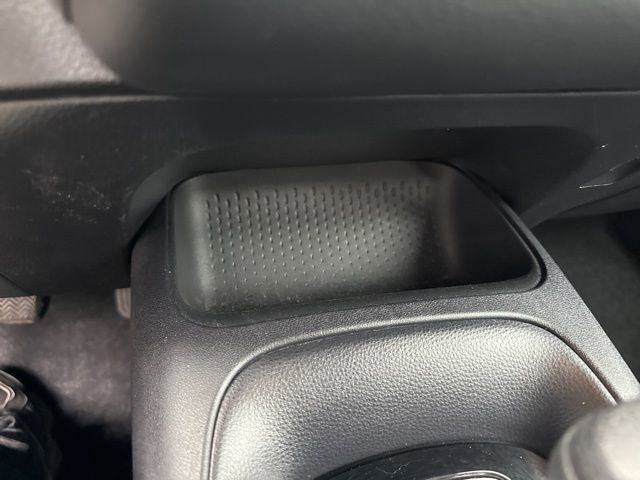 Used 2022 Toyota Corolla LE image 17