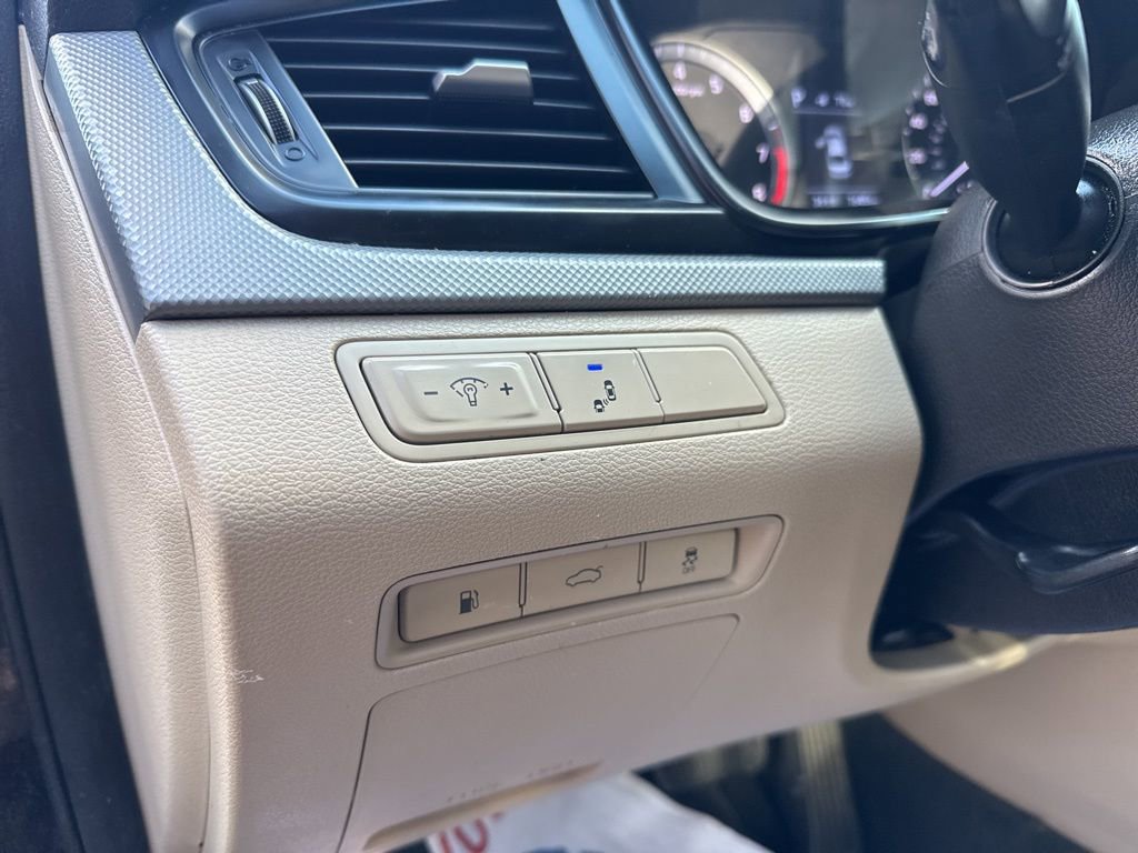 Used 2018 Hyundai Sonata SE image 16