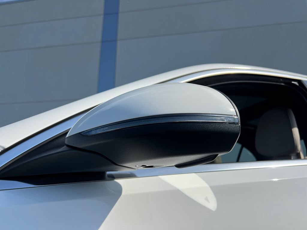 New 2026 Mercedes-Benz C 300 4MATIC Sedan image 33