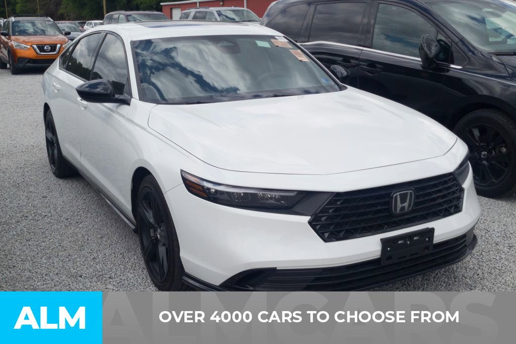 Used 2025 Honda Accord Sport image 2