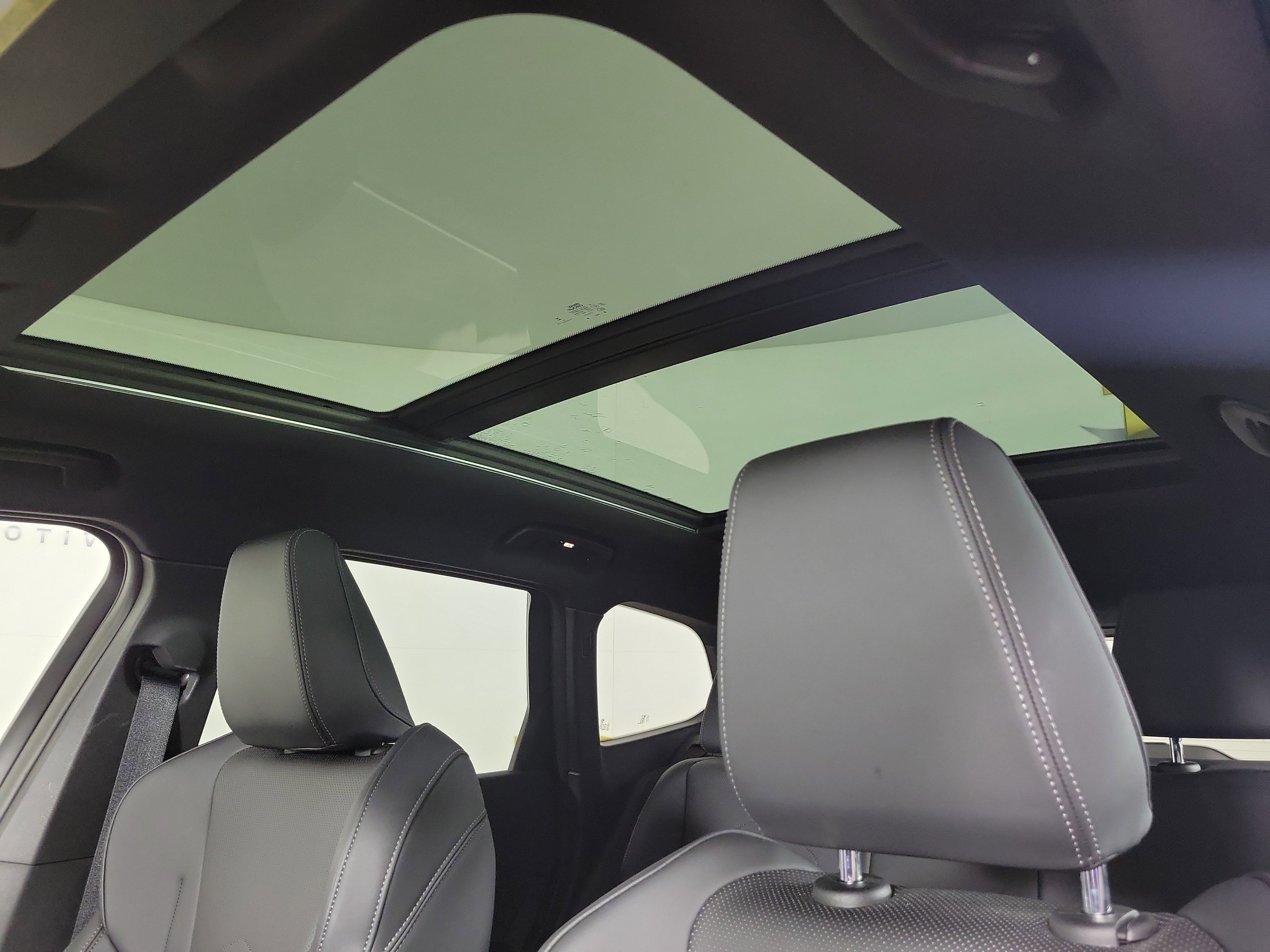 Certified 2025 BMW X1 xDrive28i w/ Technology Package image 20