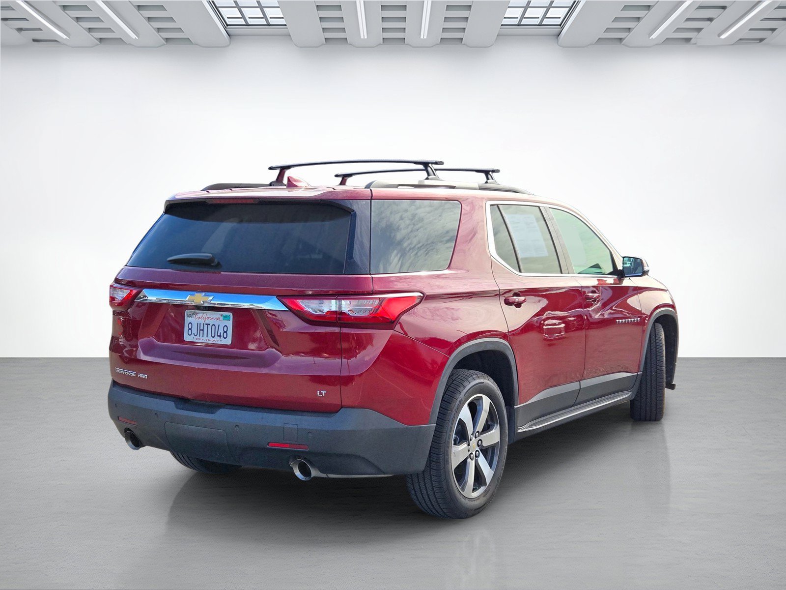 Used 2019 Chevrolet Traverse LT w/ LT Premium Package AWD/4WD image 5