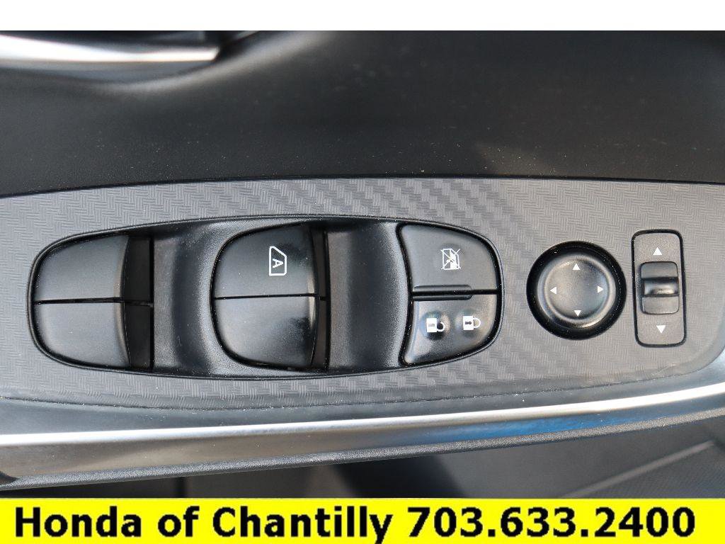 Used 2021 Nissan Sentra SR w/ SR Premium Package image 22