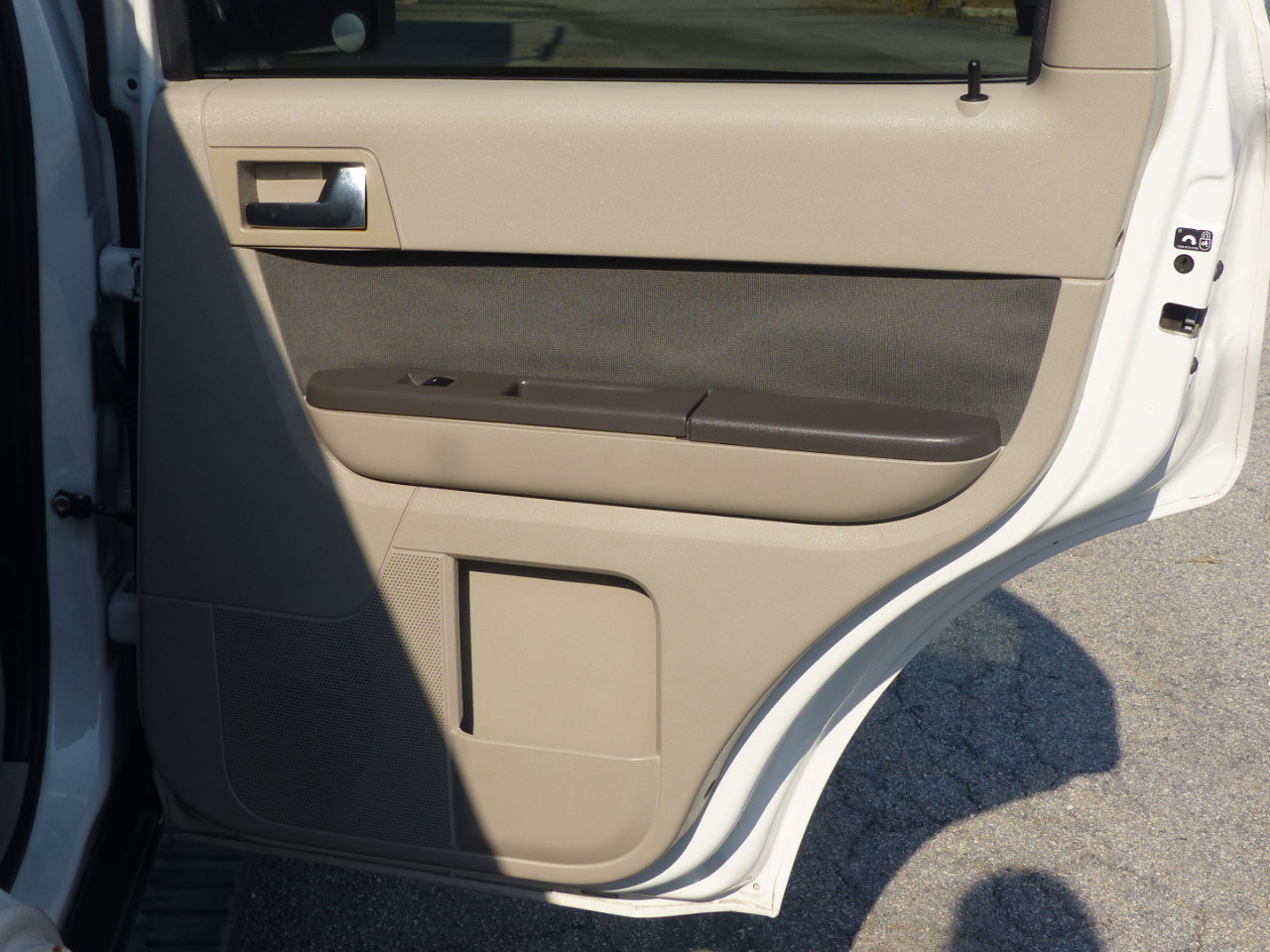 Used 2009 Mercury Mariner 4WD image 15