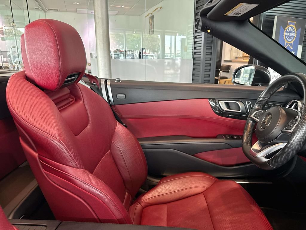 Used 2020 Mercedes-Benz SL 450 image 8