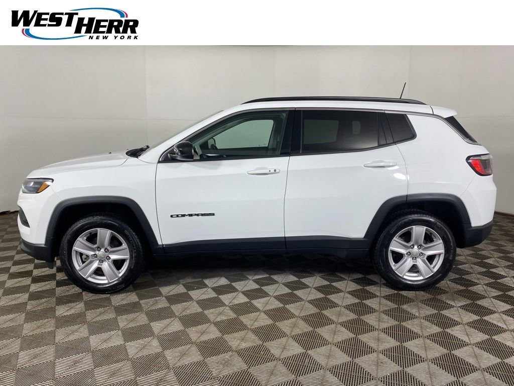 Used 2022 Jeep Compass Latitude w/ Convenience Group AWD/4WD image 24