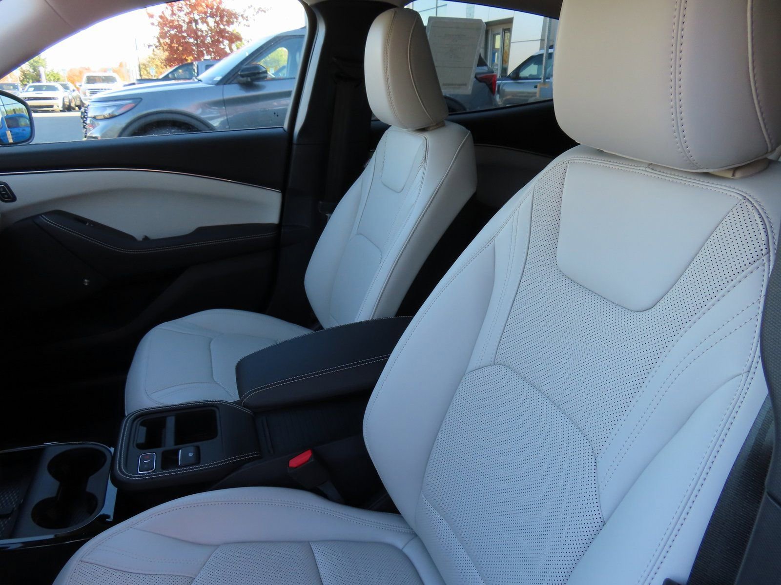 New 2025 Ford Mustang Mach-E Premium image 15