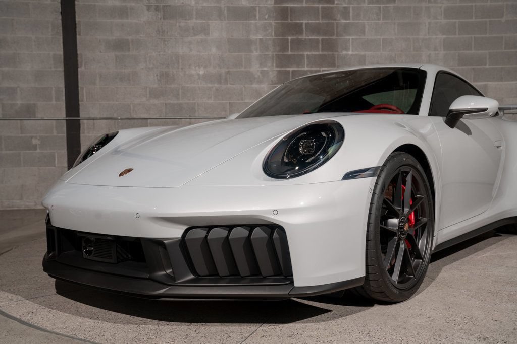 Used 2026 Porsche 911 GTS image 5
