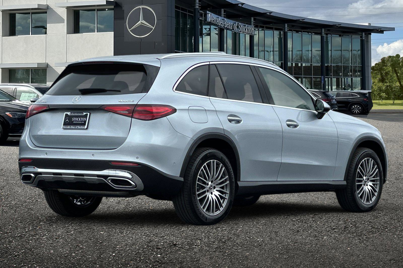New 2026 Mercedes-Benz GLC 300 4MATIC image 4