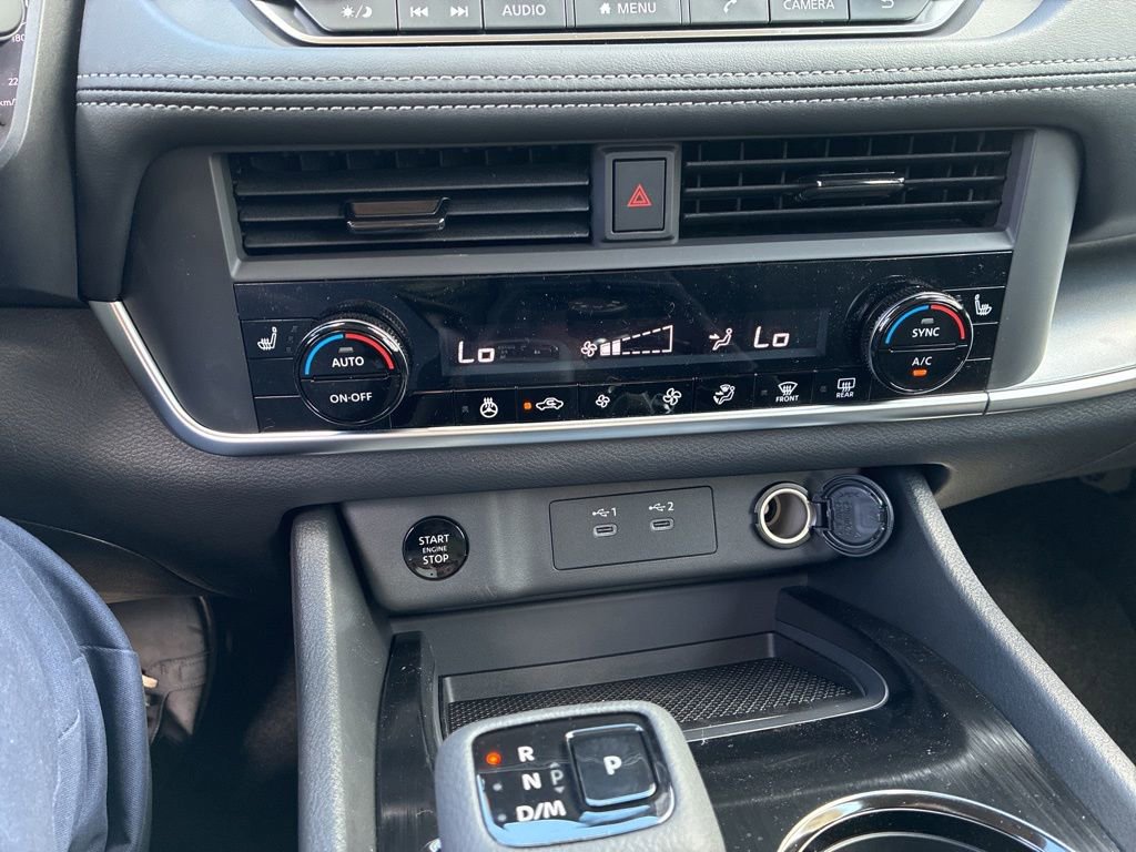 New 2026 Nissan Rogue SV w/ Cold Weather Package AWD/4WD image 19